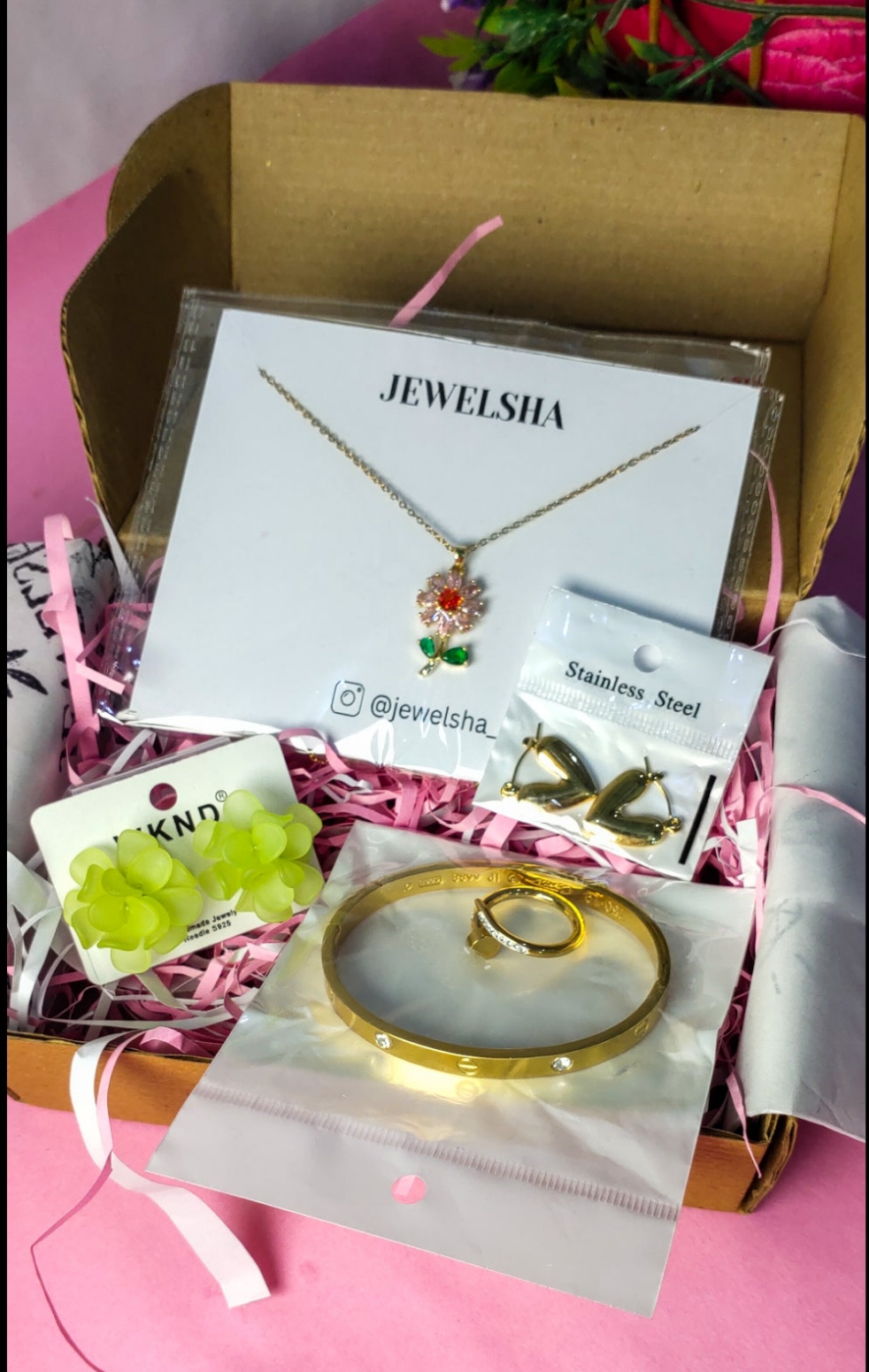 Special Gift hamper for her #2