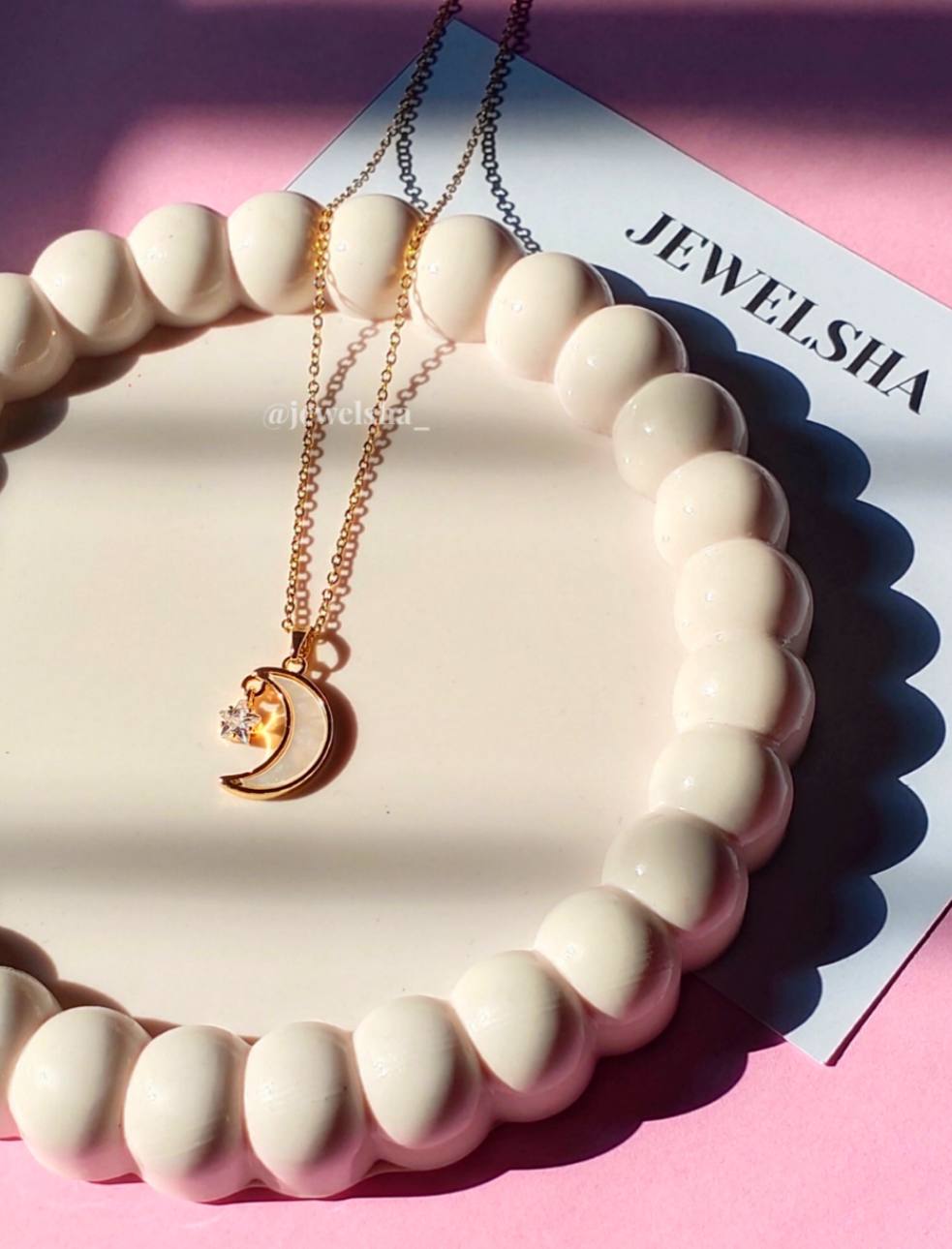 White Moonlight Bloom Pendant