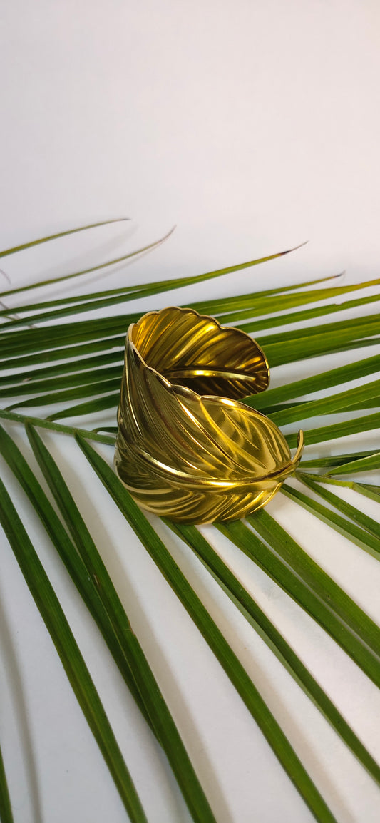 Leaf Cut Bracelet